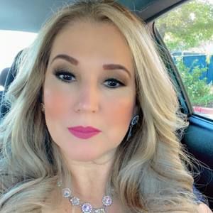 Meet your Posher, Alma